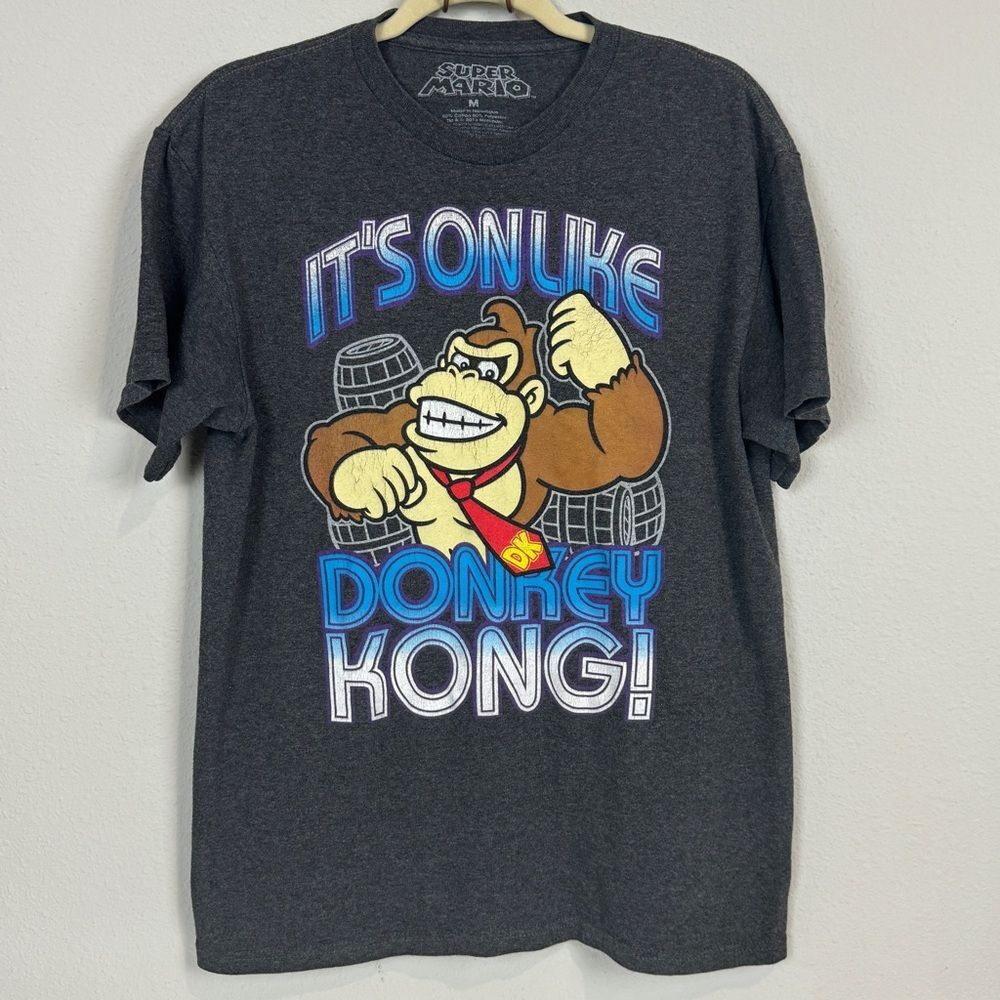 Nintendo It’s On Like Donkey Kong Short Sleeve T-shirt M